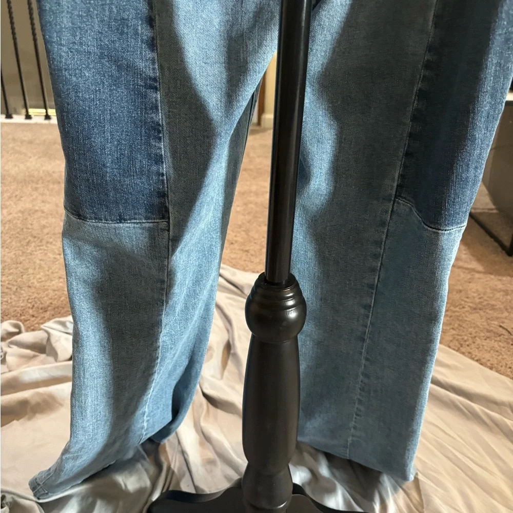 GAP Women's Light Blue Flare Jeans NWT Size 8 - Picture 5 of 6
